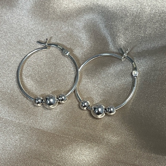Sterling Silver Three 3 Ball Bead Hoop Earrings Classic Everyday Hoops - Picture 8 of 8
